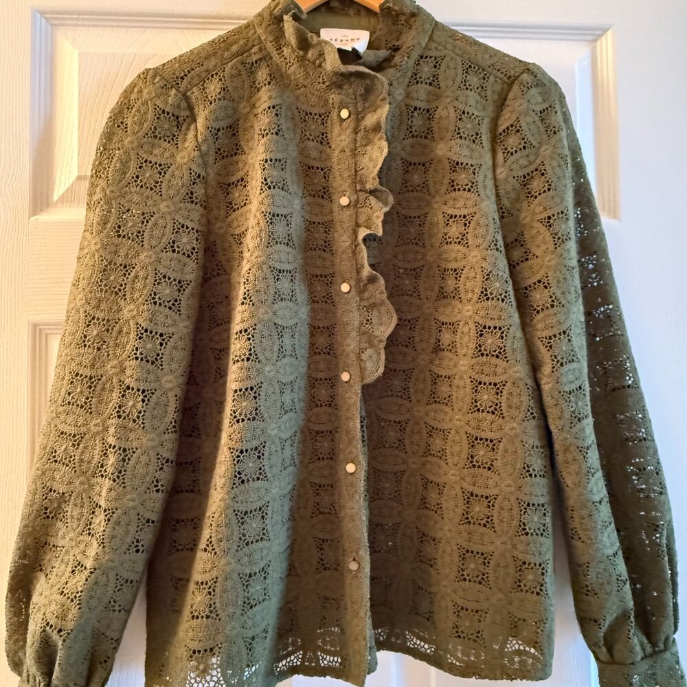 Sézane Chlo khaki guipure lace shirt size FR40 US8 like new - Picture 4 of 6
